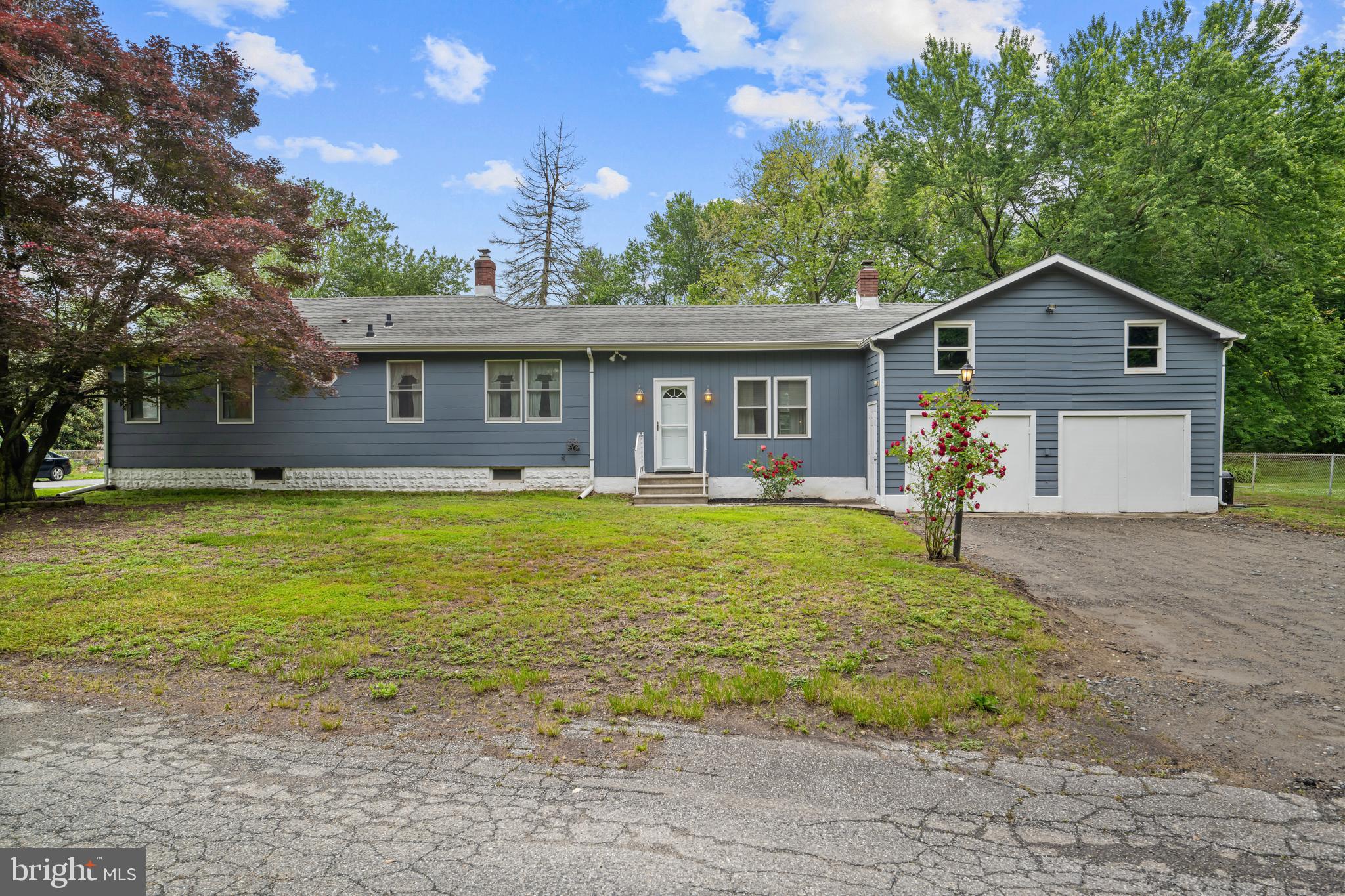637 Williamsburg Ave