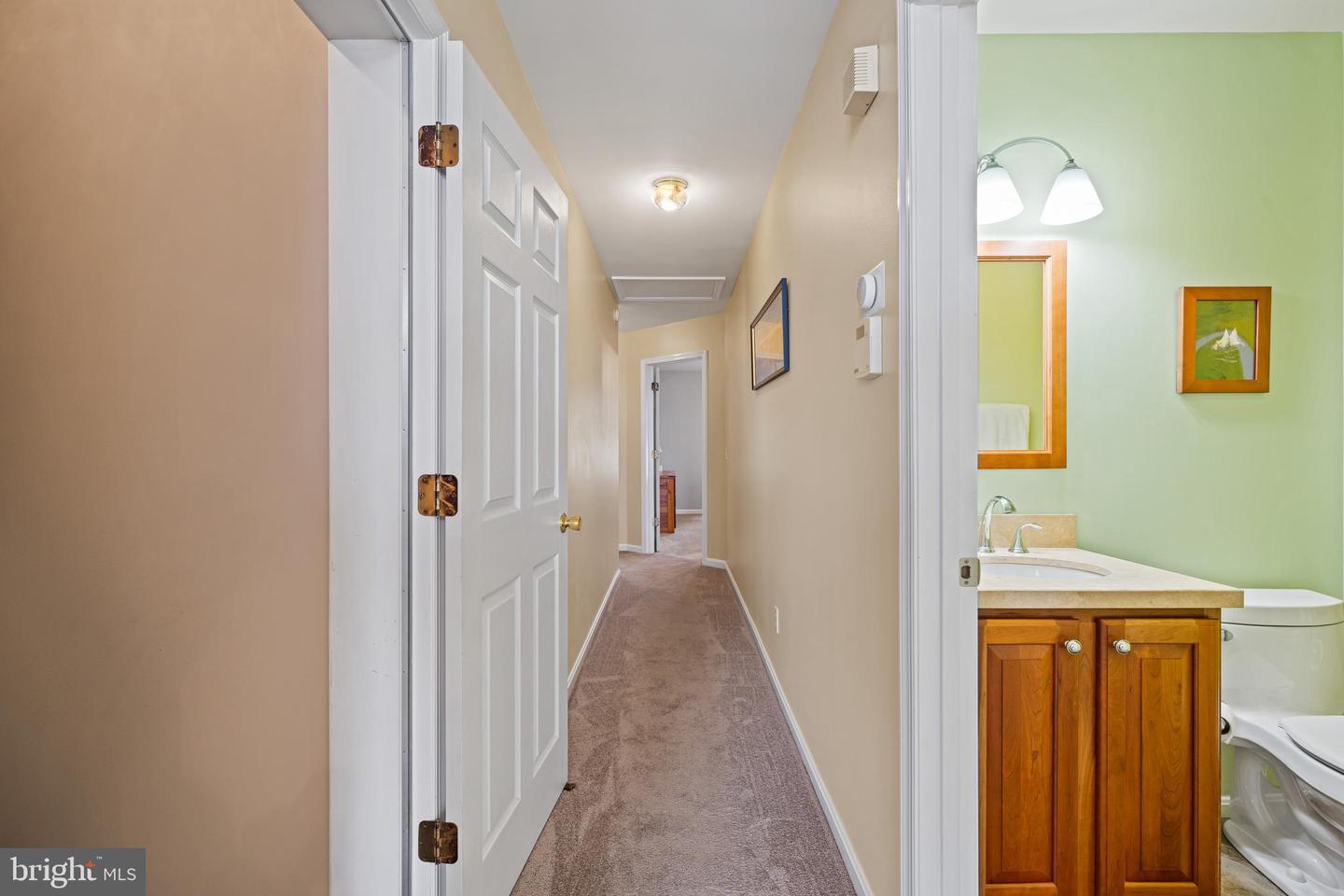 187 N River Dr