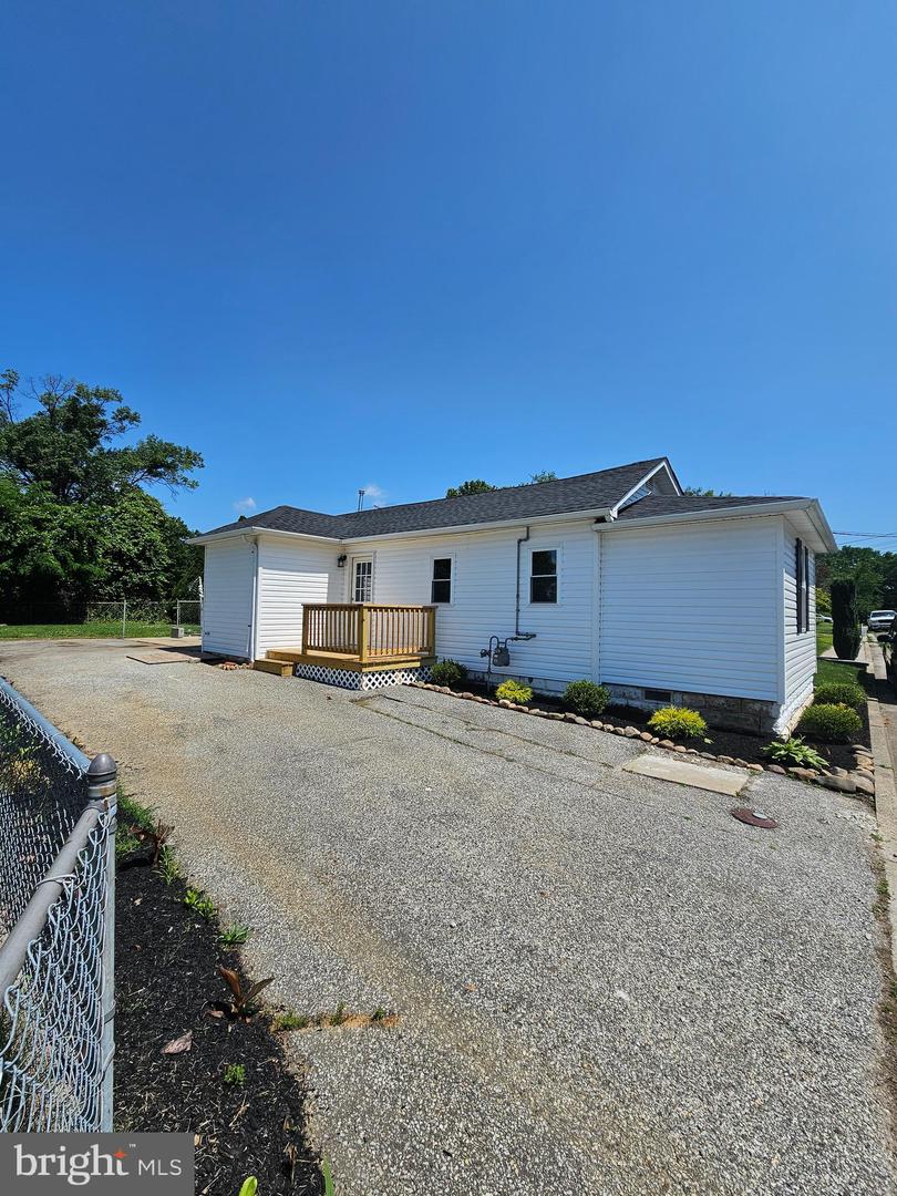 19 Miramar Dr