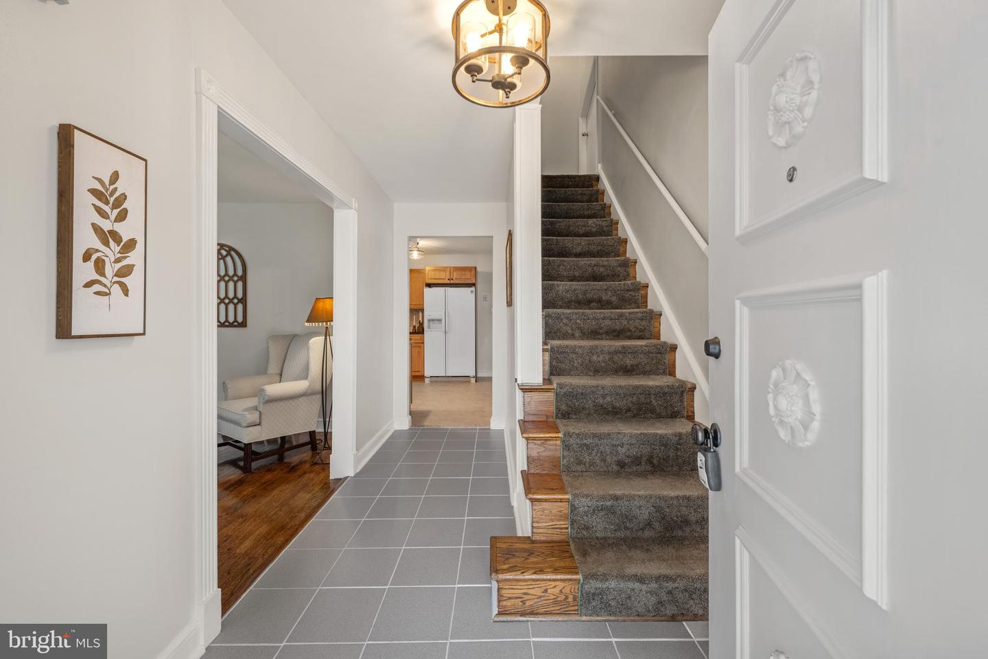 11 Fairfield Ave
