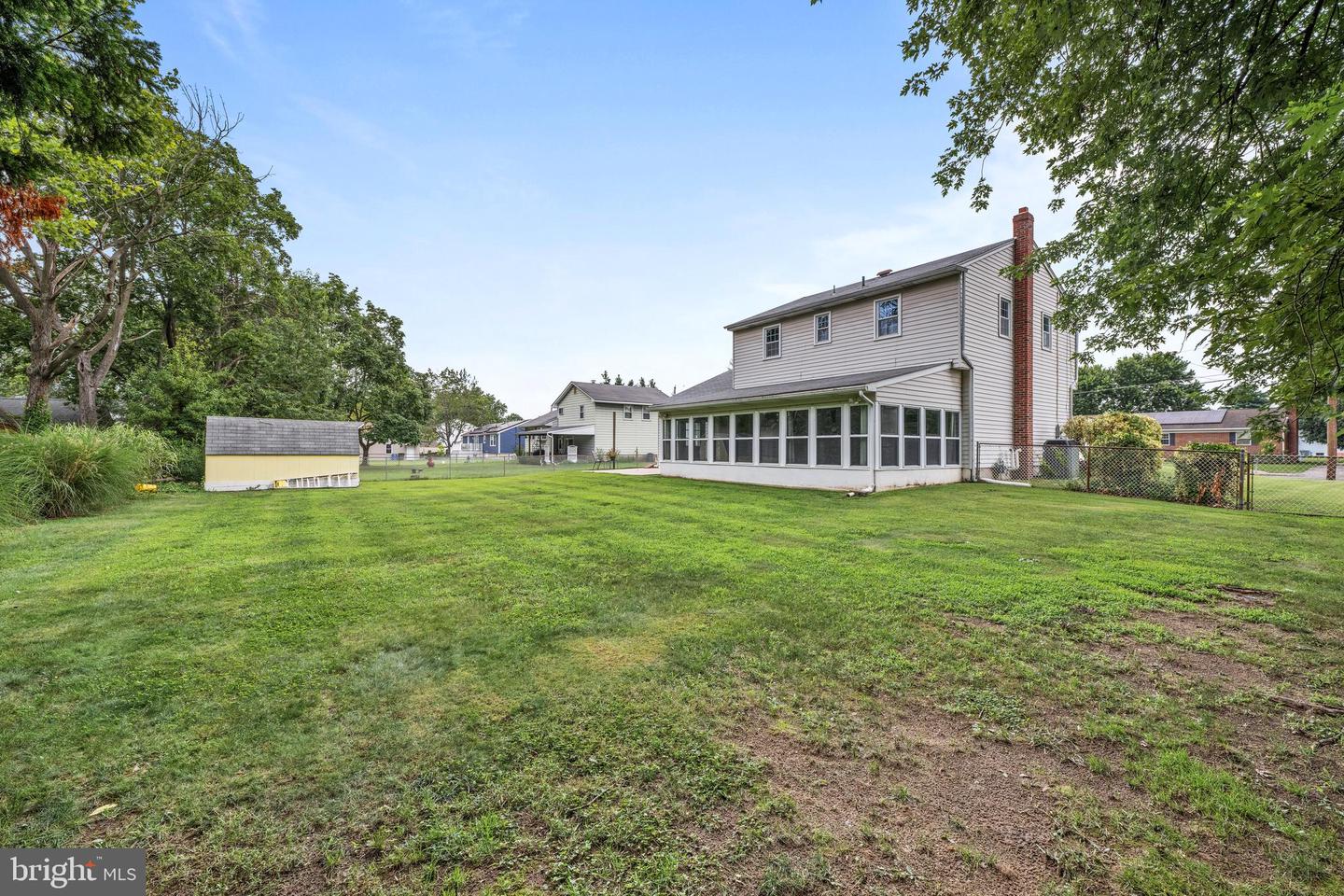 11 Fairfield Ave