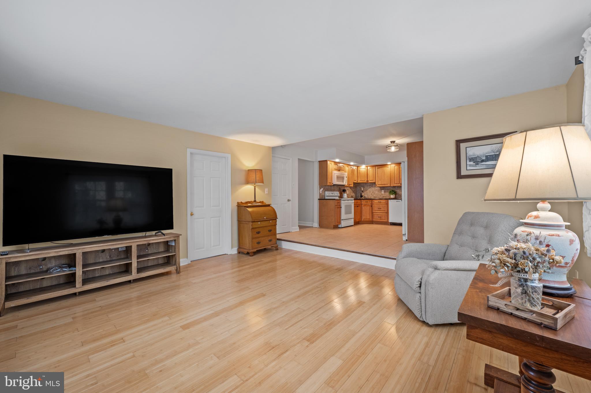 11 Fairfield Ave