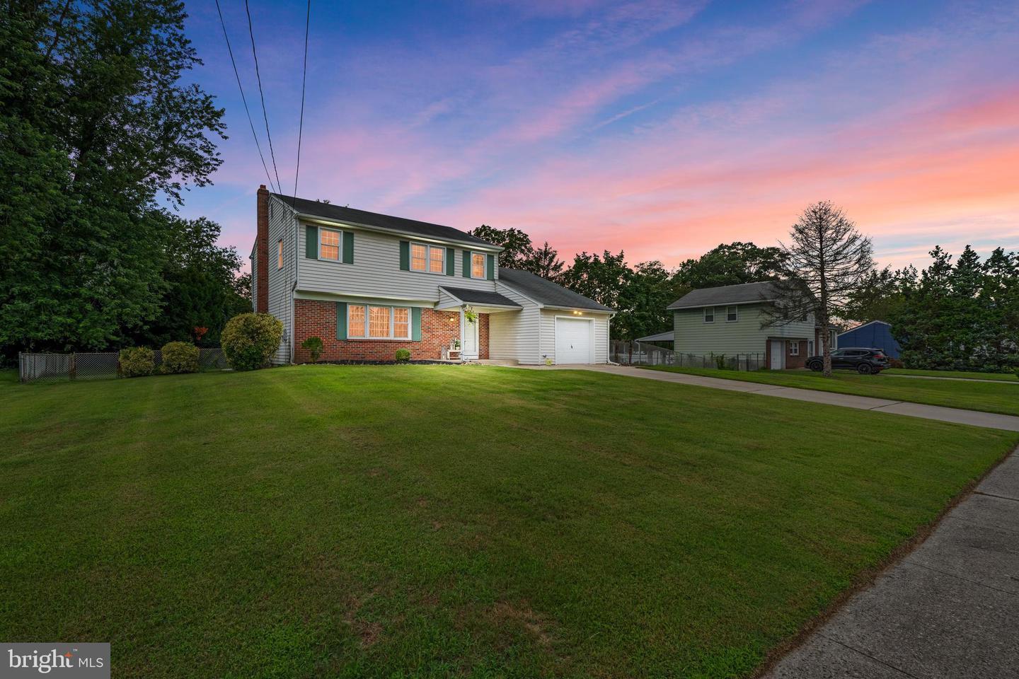 11 Fairfield Ave