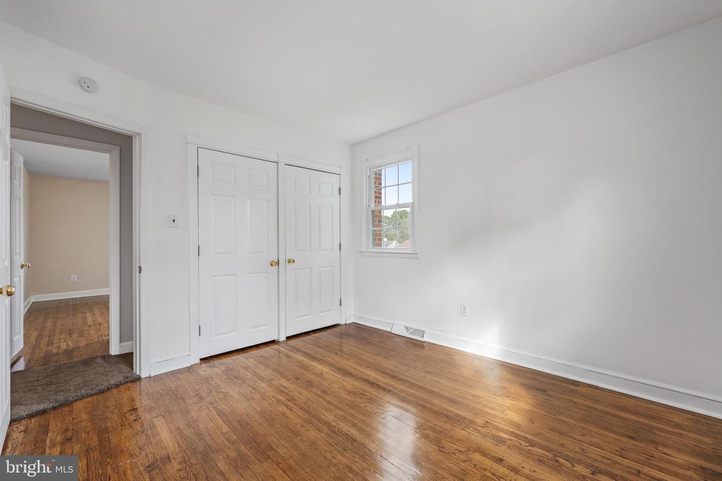 11 Fairfield Ave