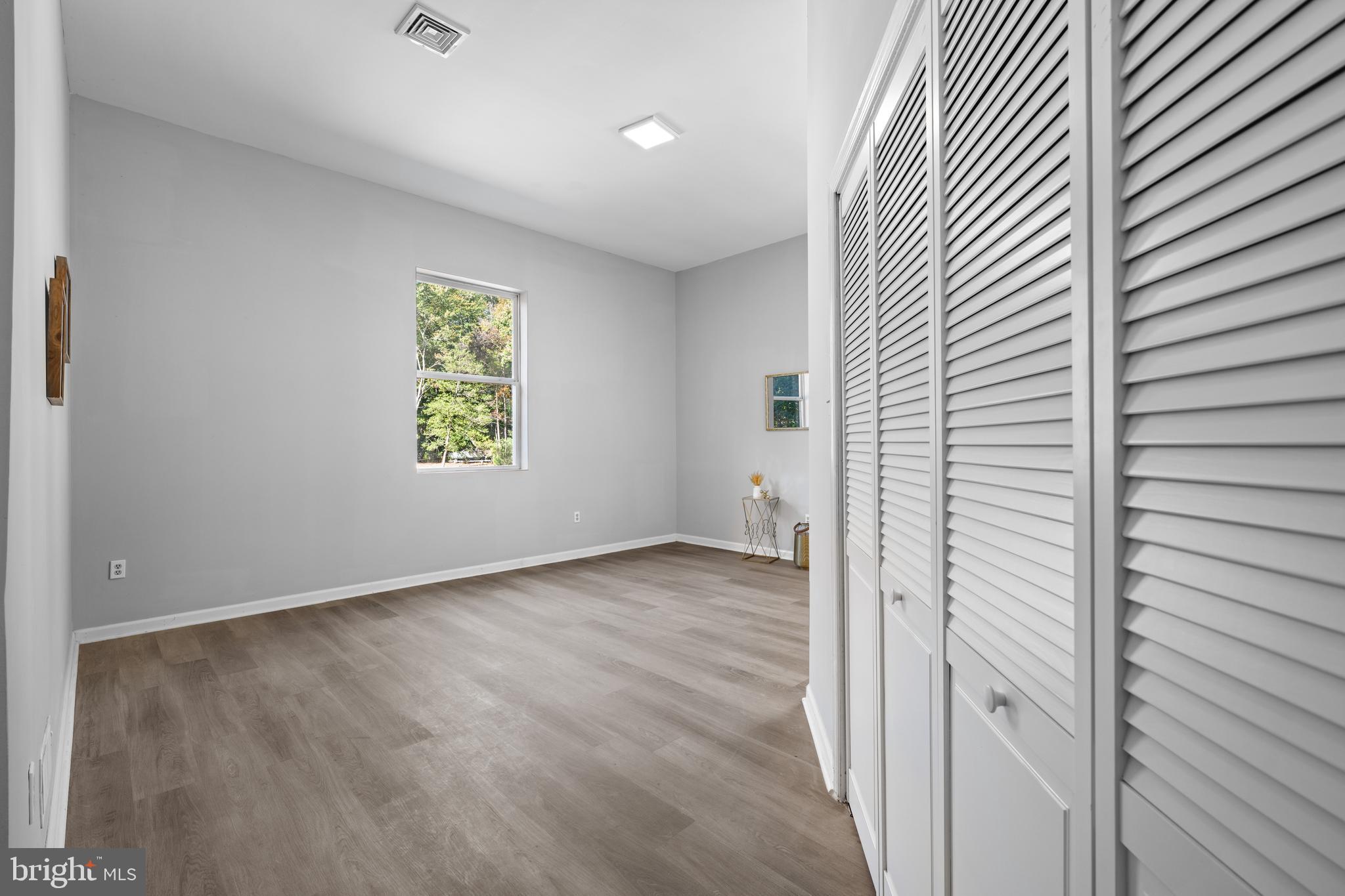 141 YORKTOWN