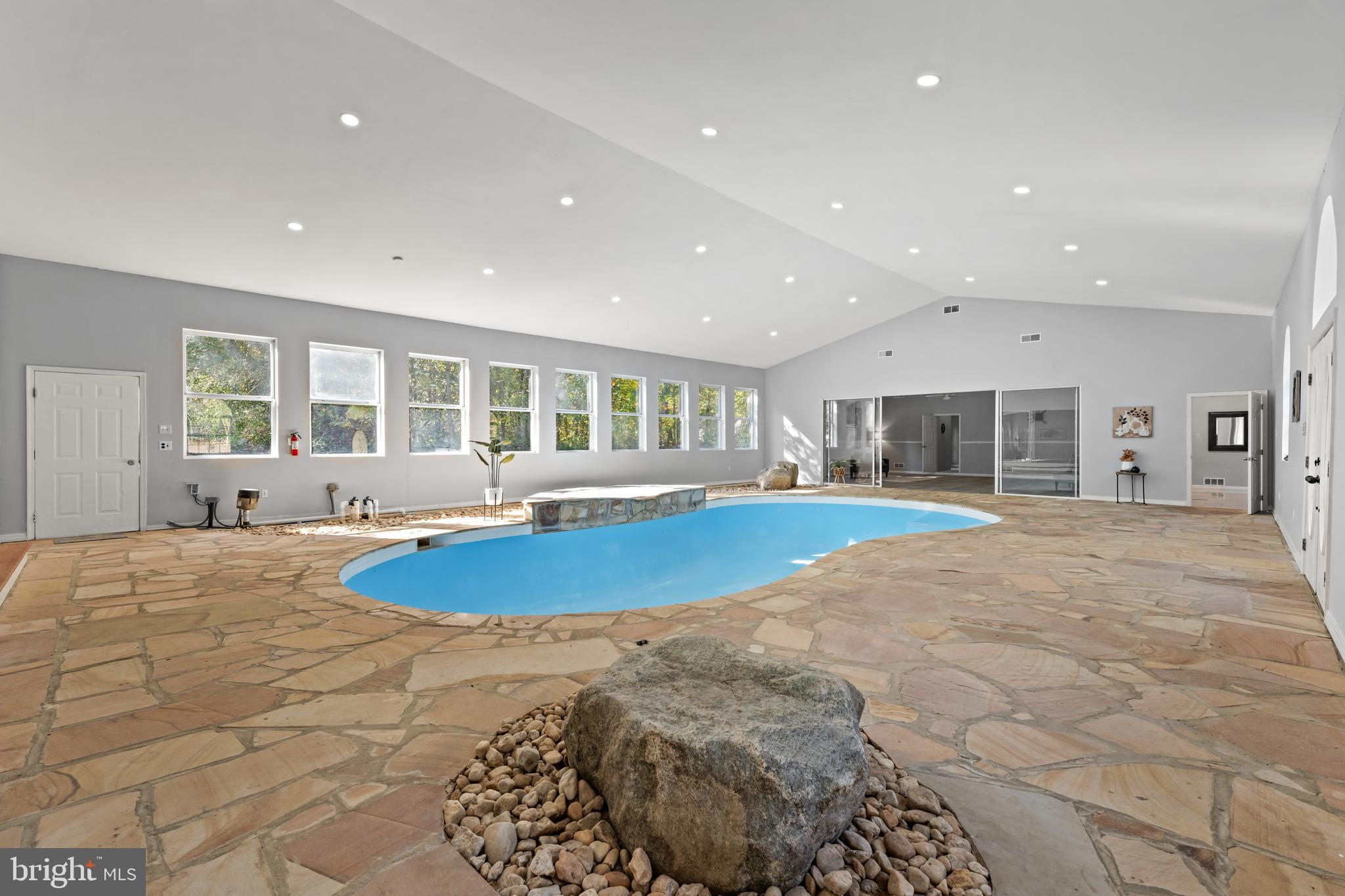 141 YORKTOWN