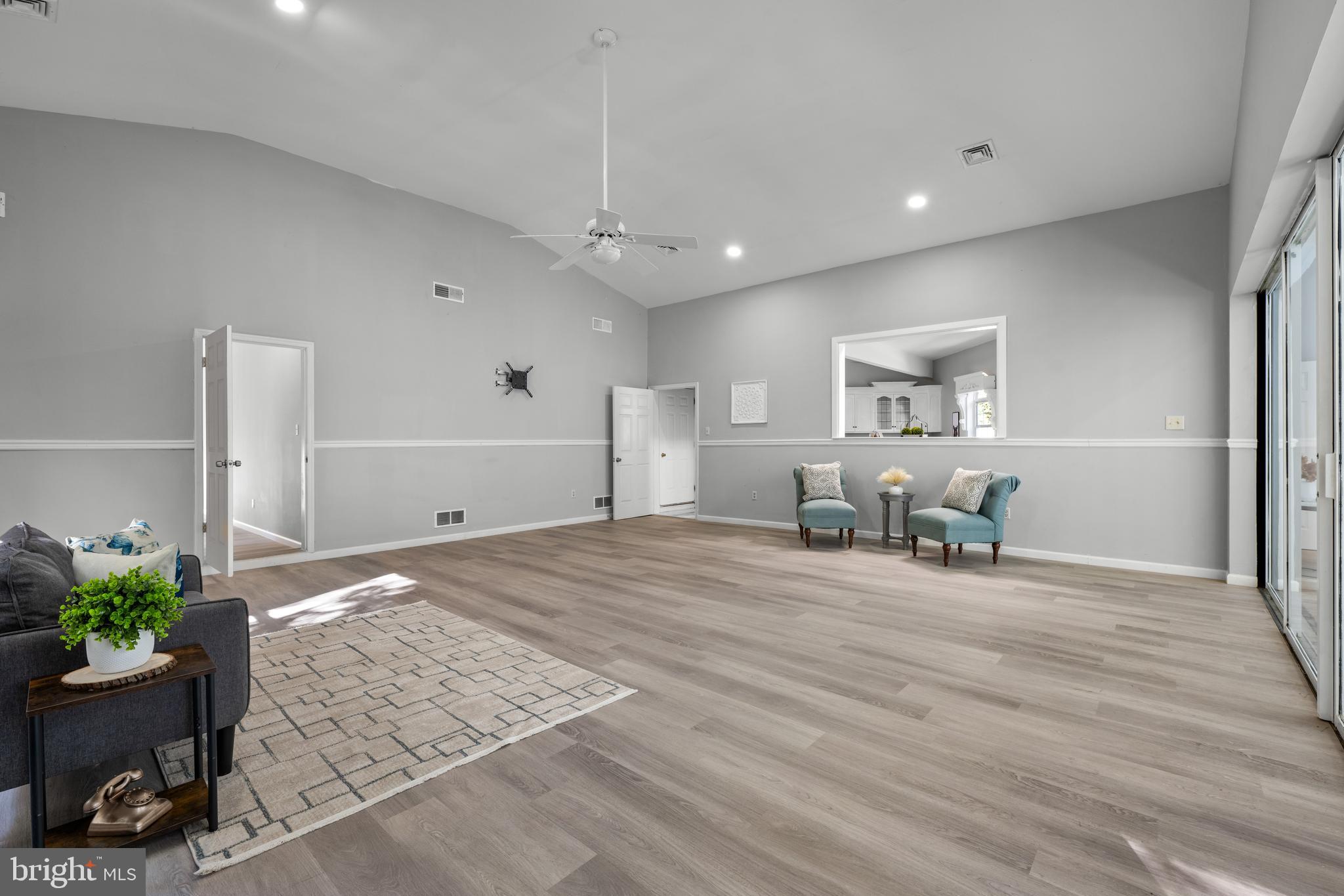 141 YORKTOWN