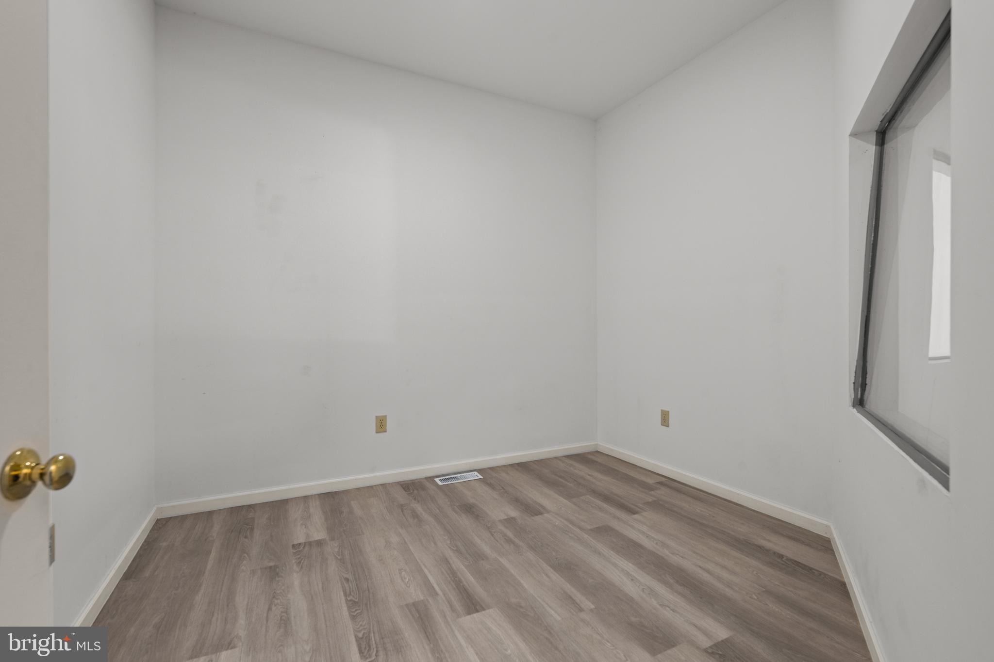 141 YORKTOWN