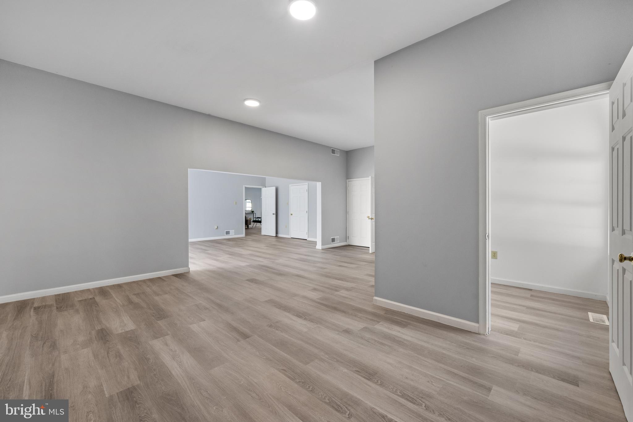 141 YORKTOWN