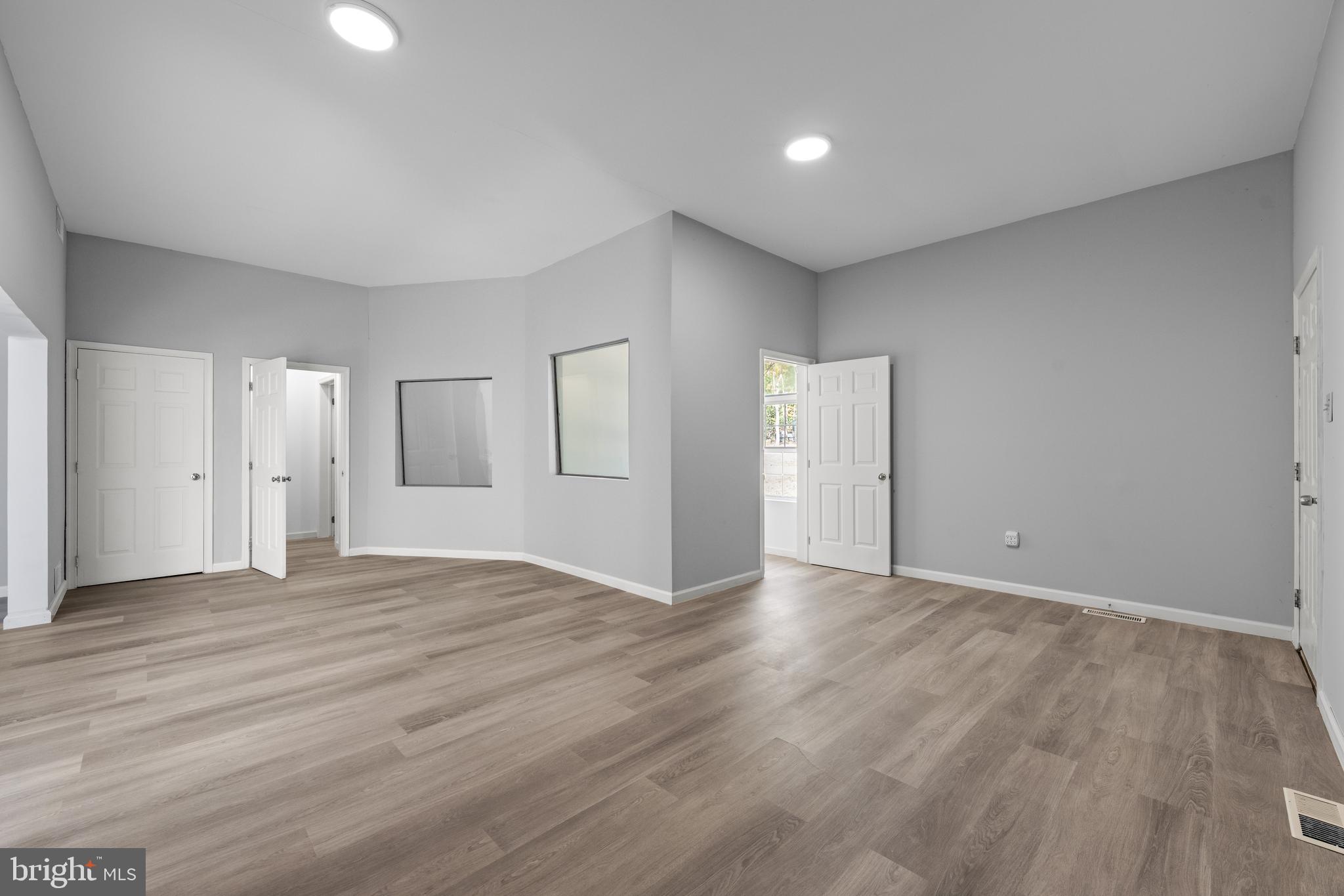 141 YORKTOWN