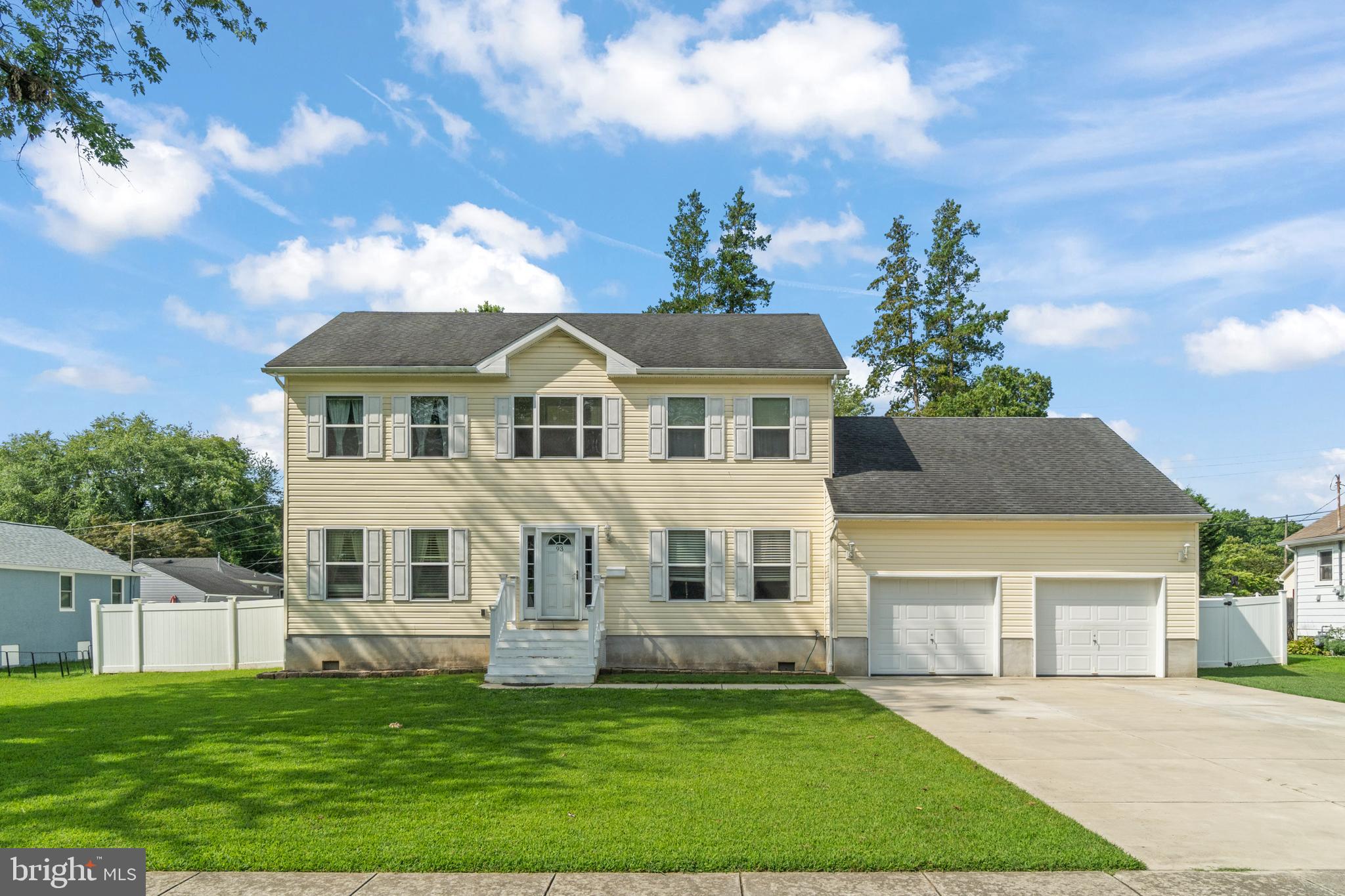 93 RIVER DRIVE AVENUE