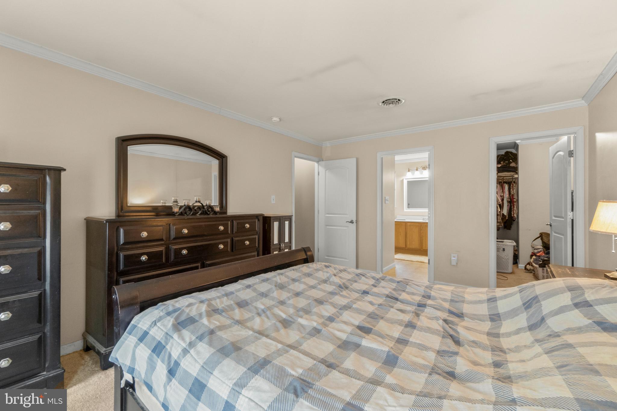 93 RIVER DRIVE AVENUE