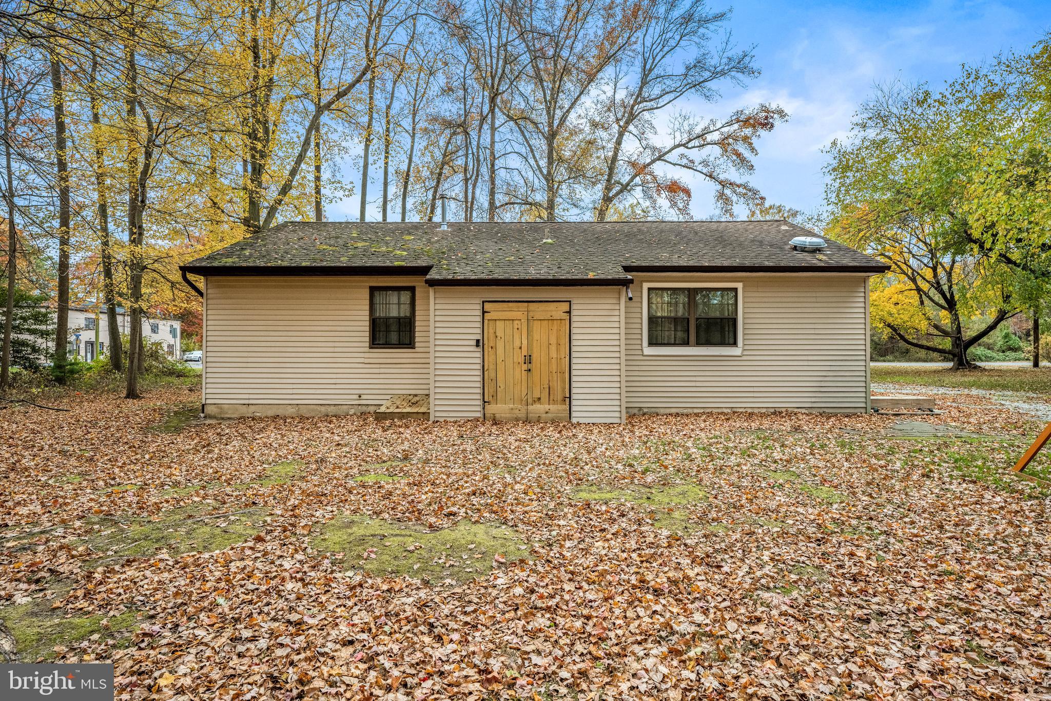 303 S GOLFWOOD AVENUE