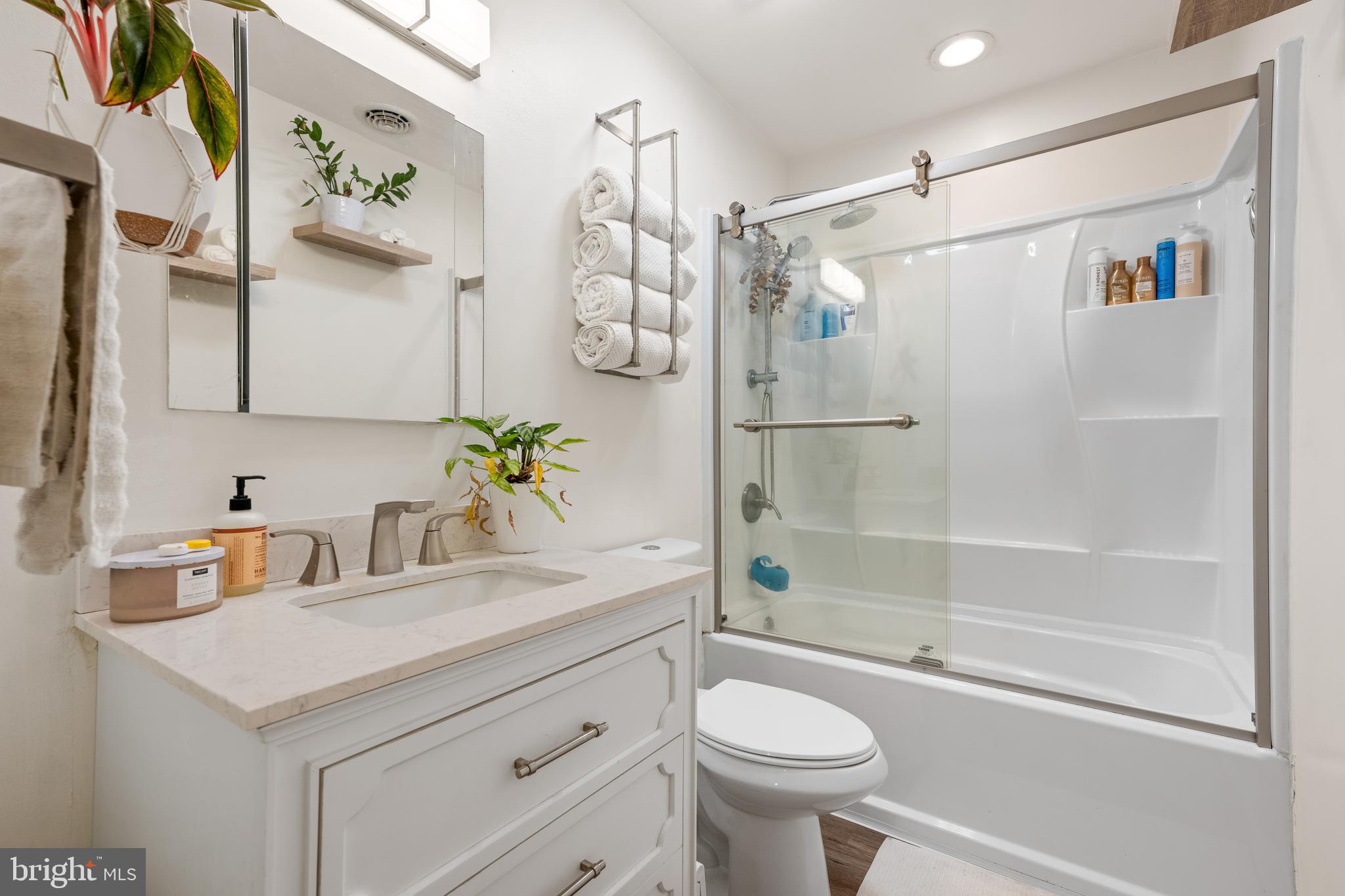 303 S GOLFWOOD AVENUE