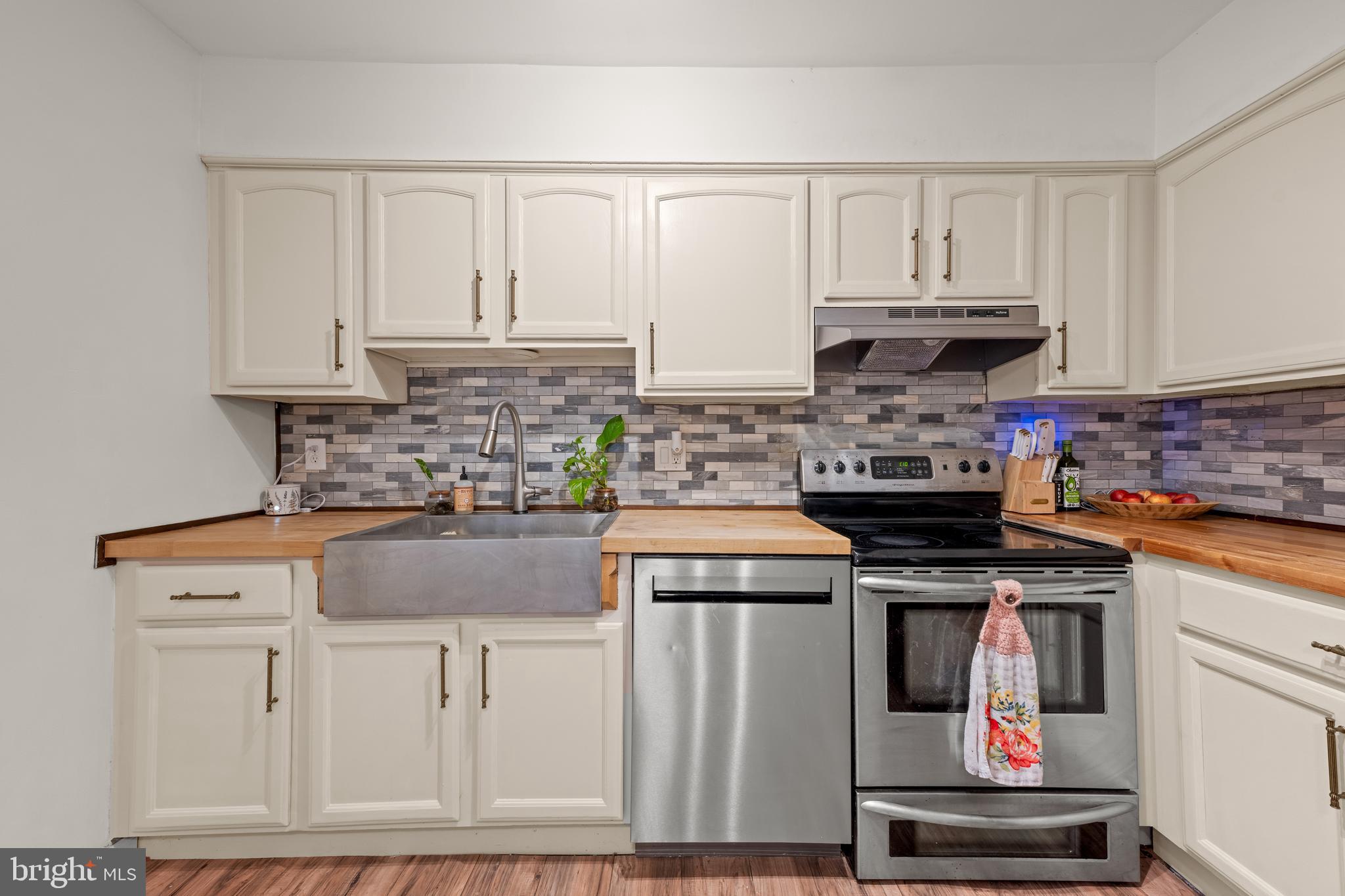 303 S GOLFWOOD AVENUE