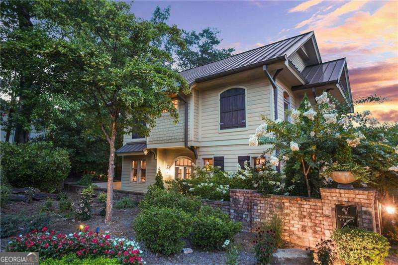 105 Weatherford Place