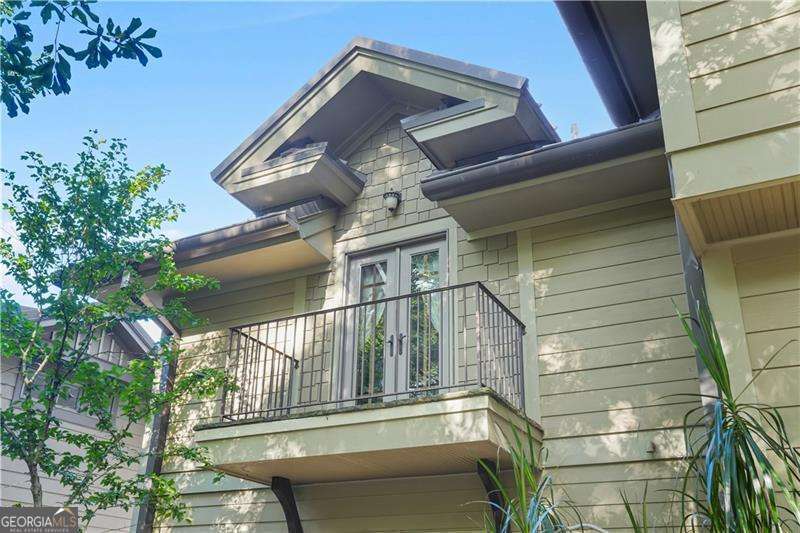 105 Weatherford Place