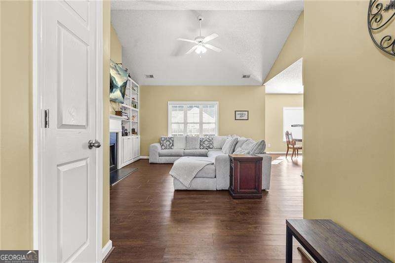 17 Liberty Xing Drive NE