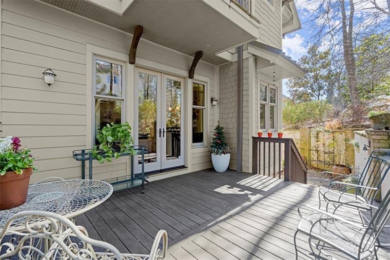 105 Weatherford Place