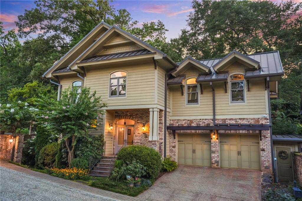 105 Weatherford Place