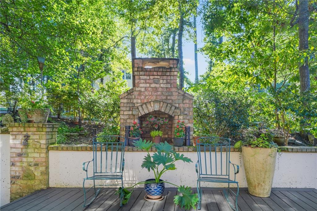 105 Weatherford Place