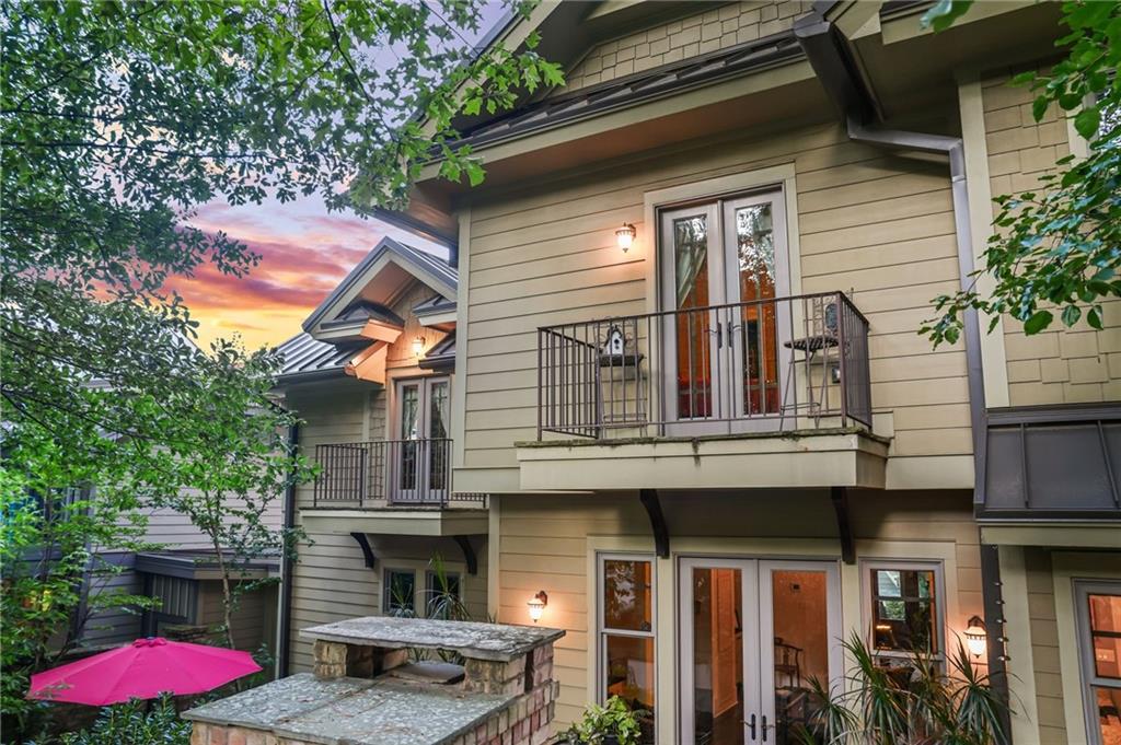 105 Weatherford Place