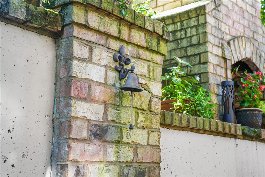 105 Weatherford Place