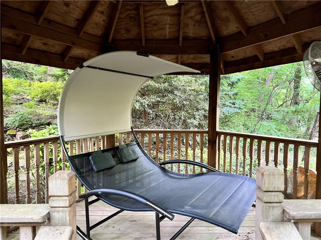 159 Castlebar Court SE