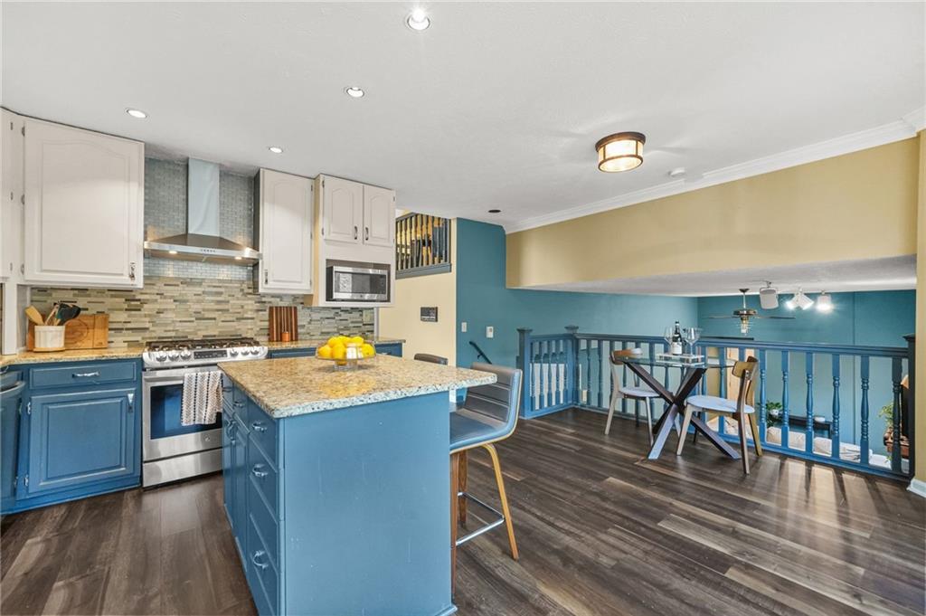 159 Castlebar Court SE