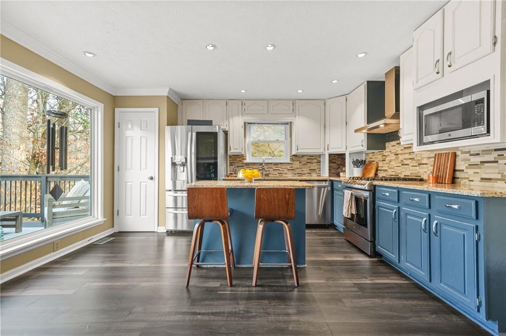 159 Castlebar Court SE