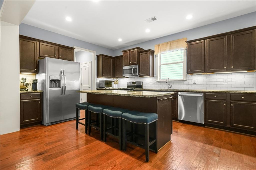 192 S Village Square