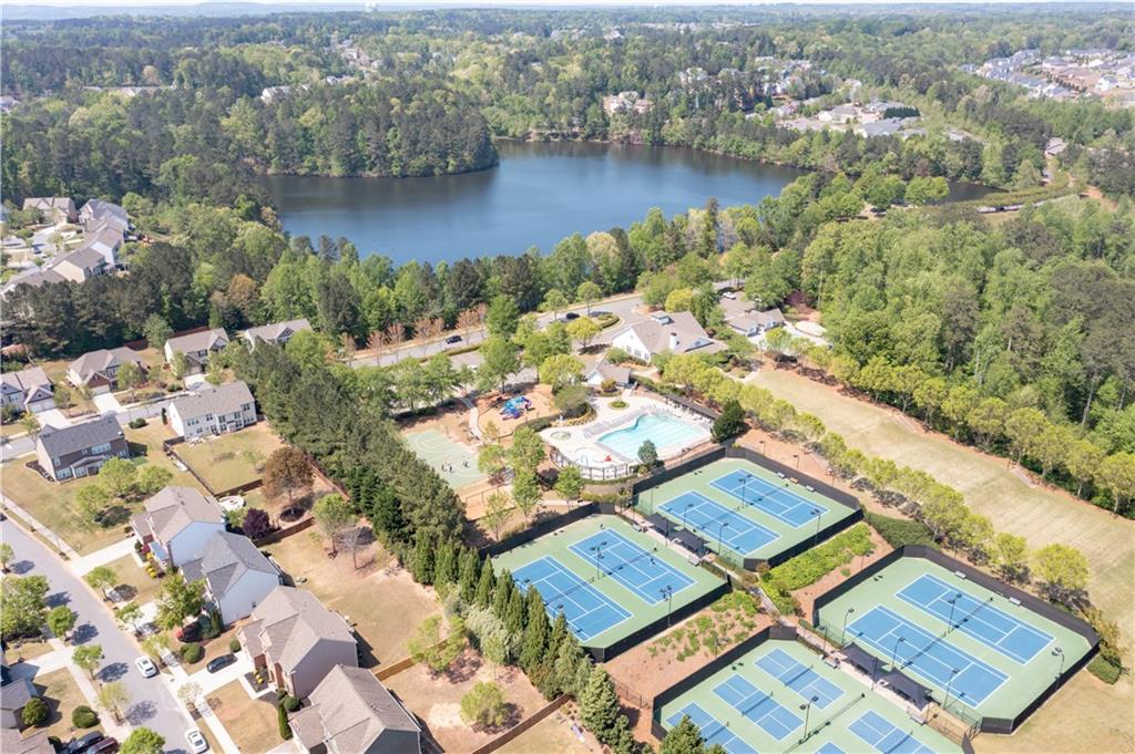 192 S Village Square