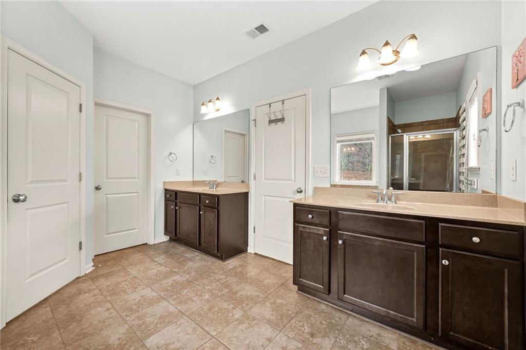 192 S Village Square