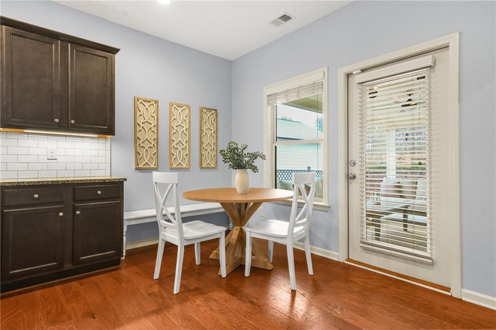 192 S Village Square