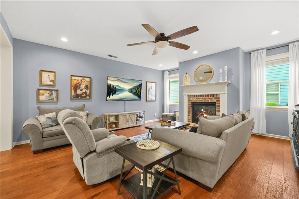 192 S Village Square