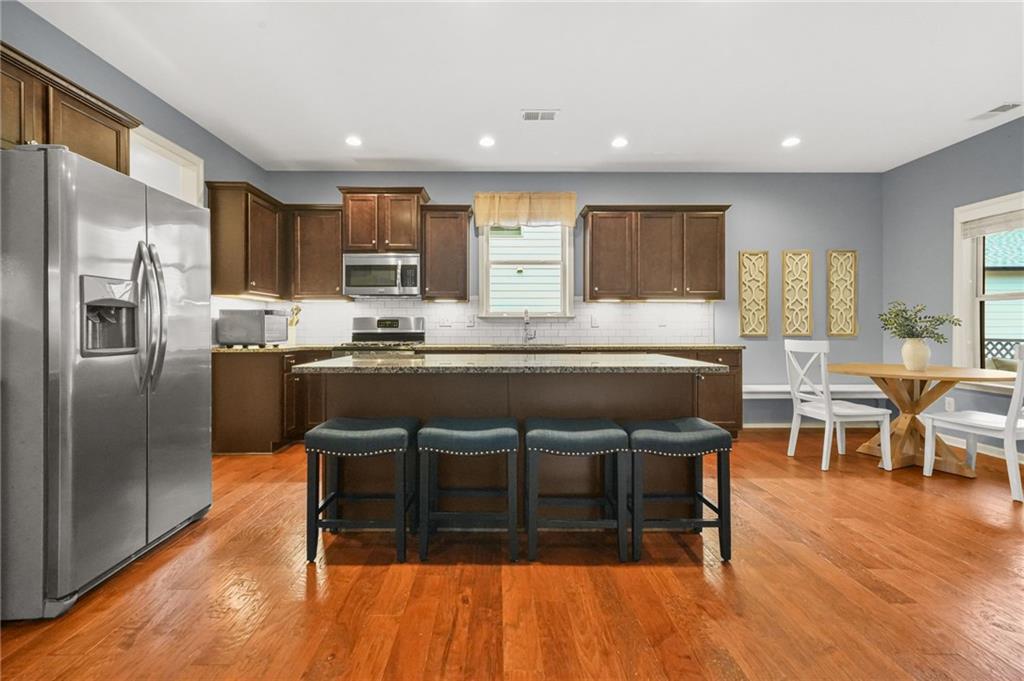 192 S Village Square