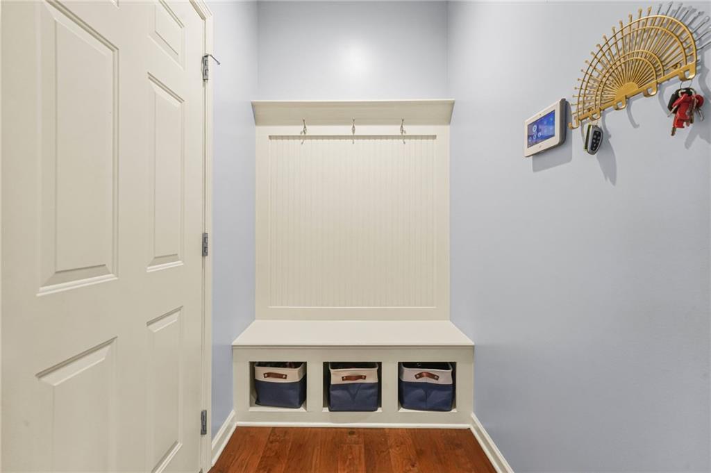 192 S Village Square