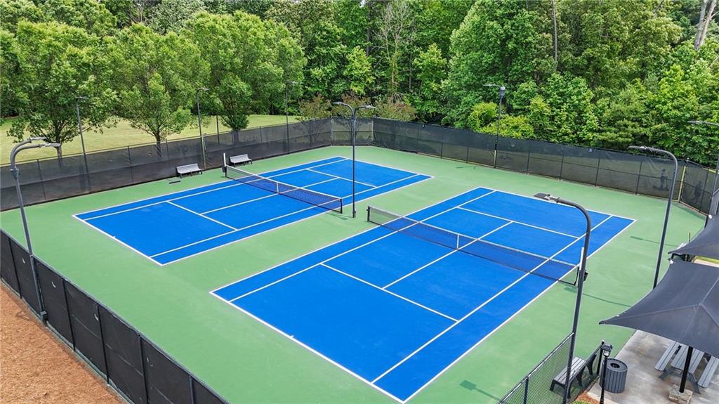 192 S Village Square