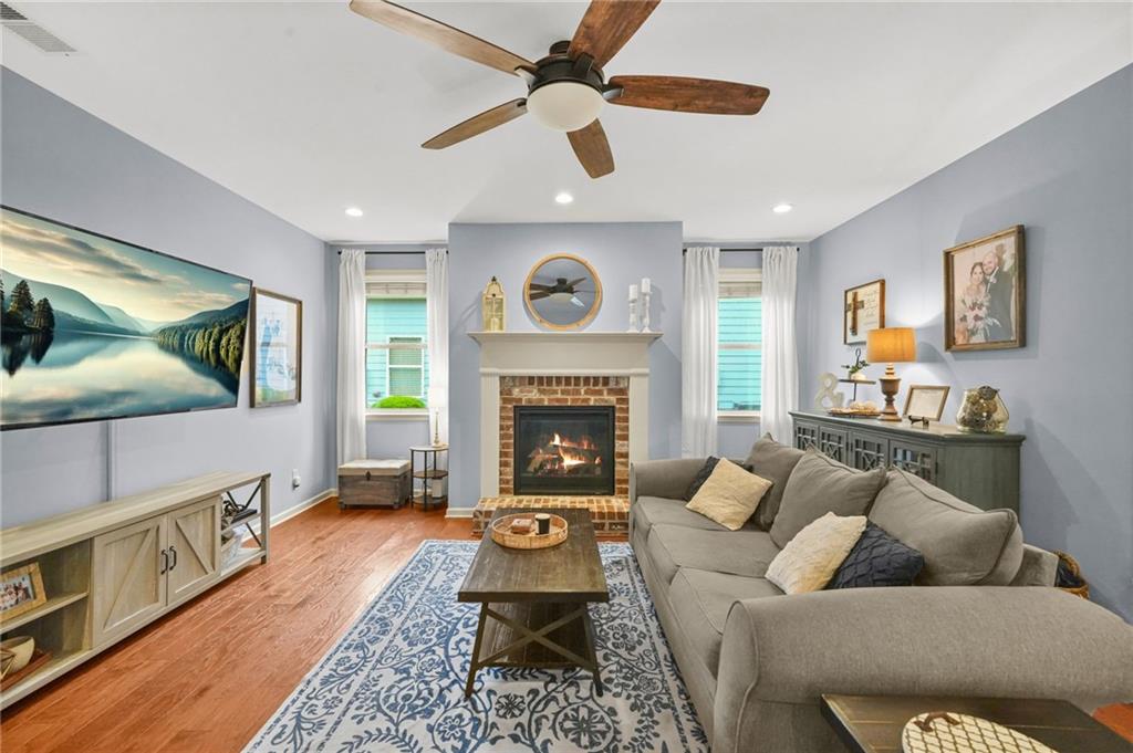 192 S Village Square