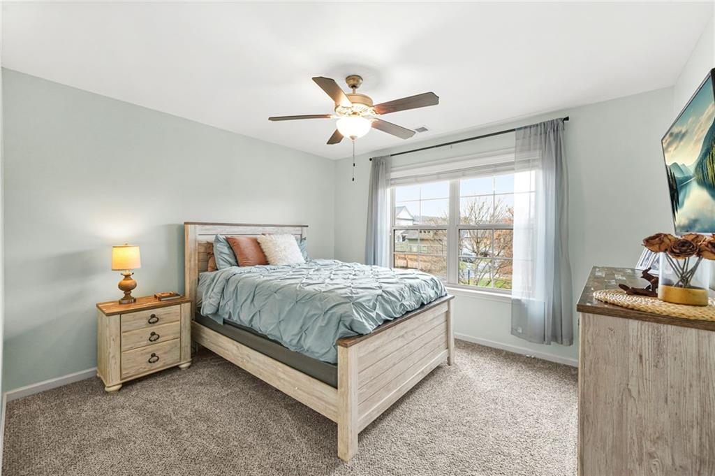 192 S Village Square