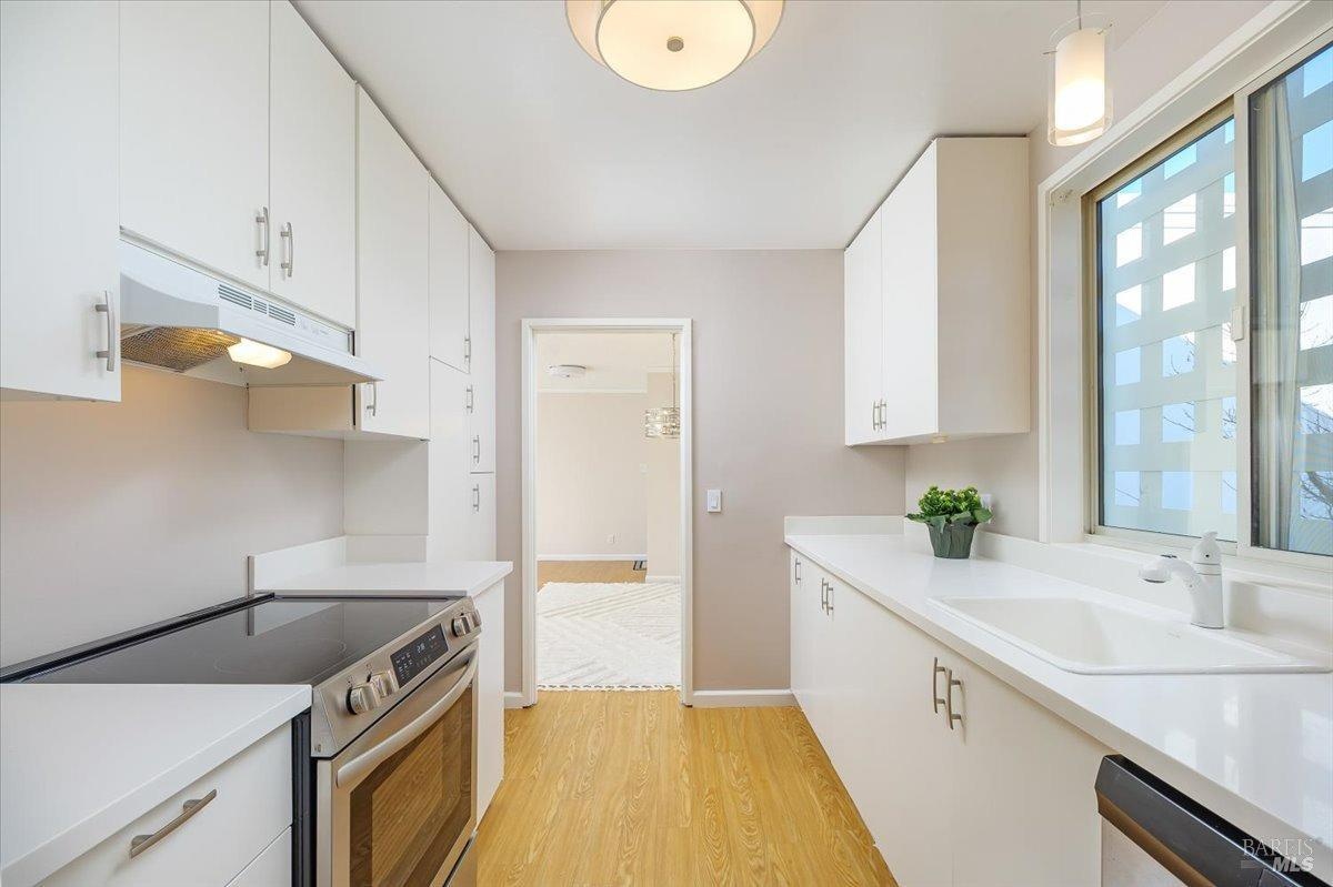 1331 Shelter Bay Ave