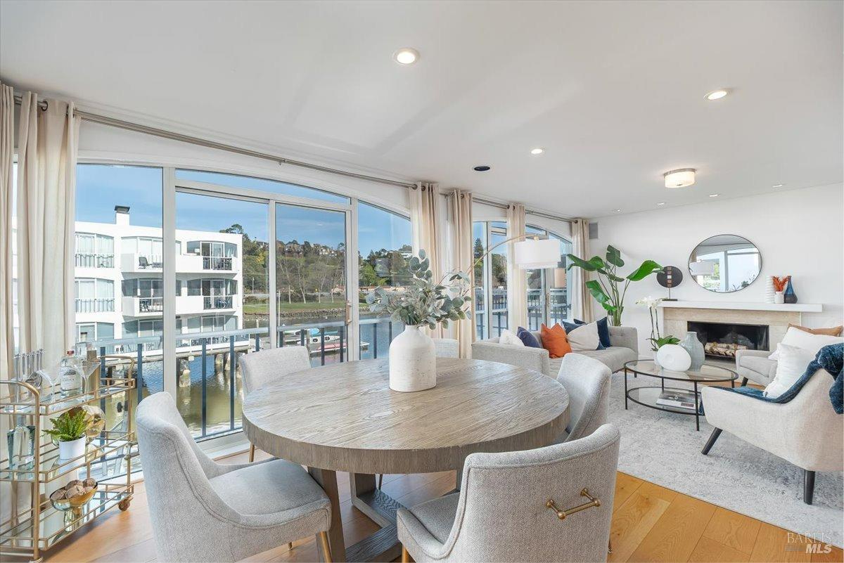 3225 Shelter Bay Ave