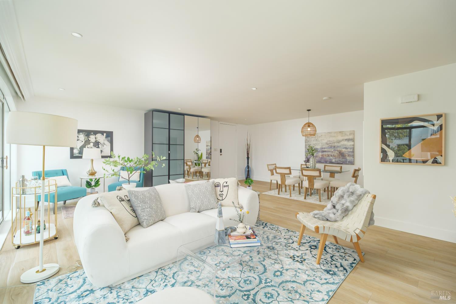 4221 Shelter Bay Ave