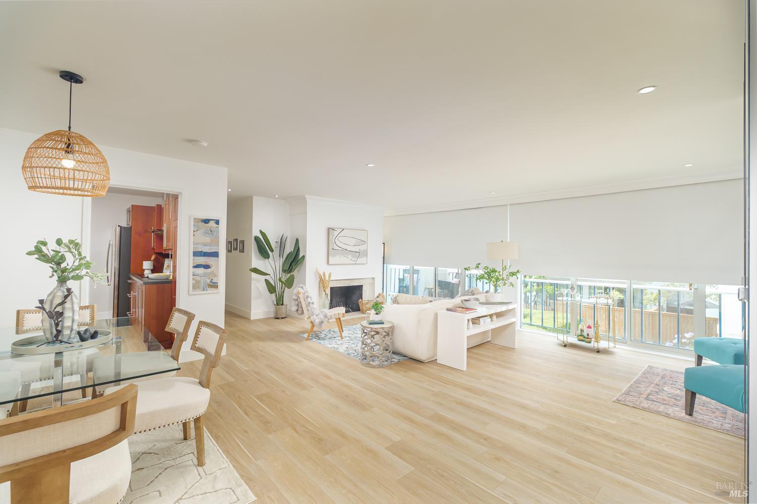 4221 Shelter Bay Ave