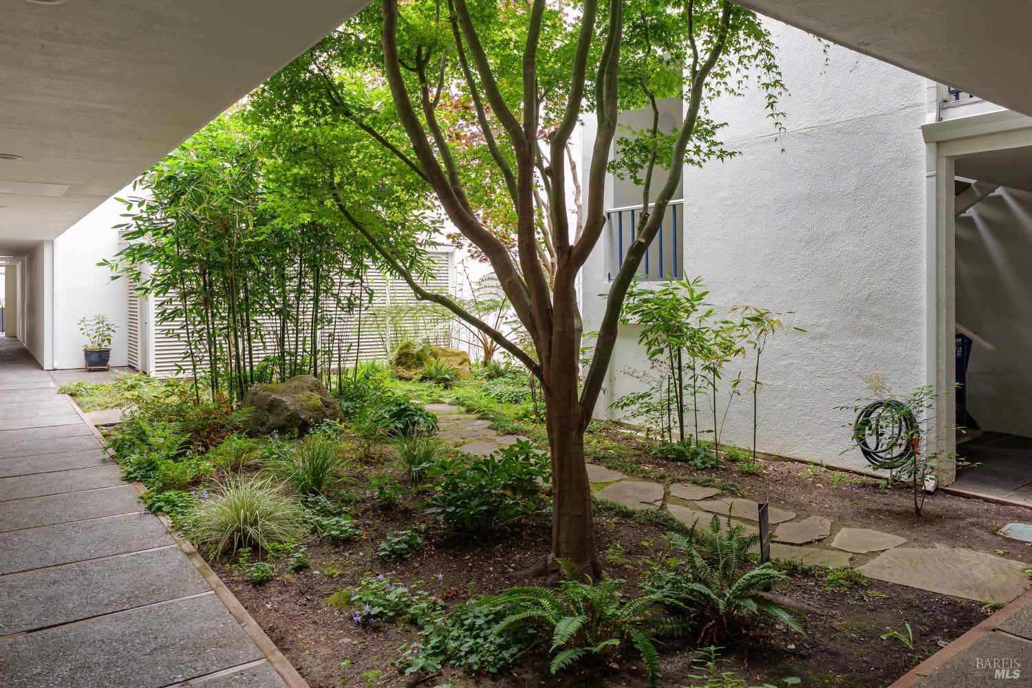 4221 Shelter Bay Ave