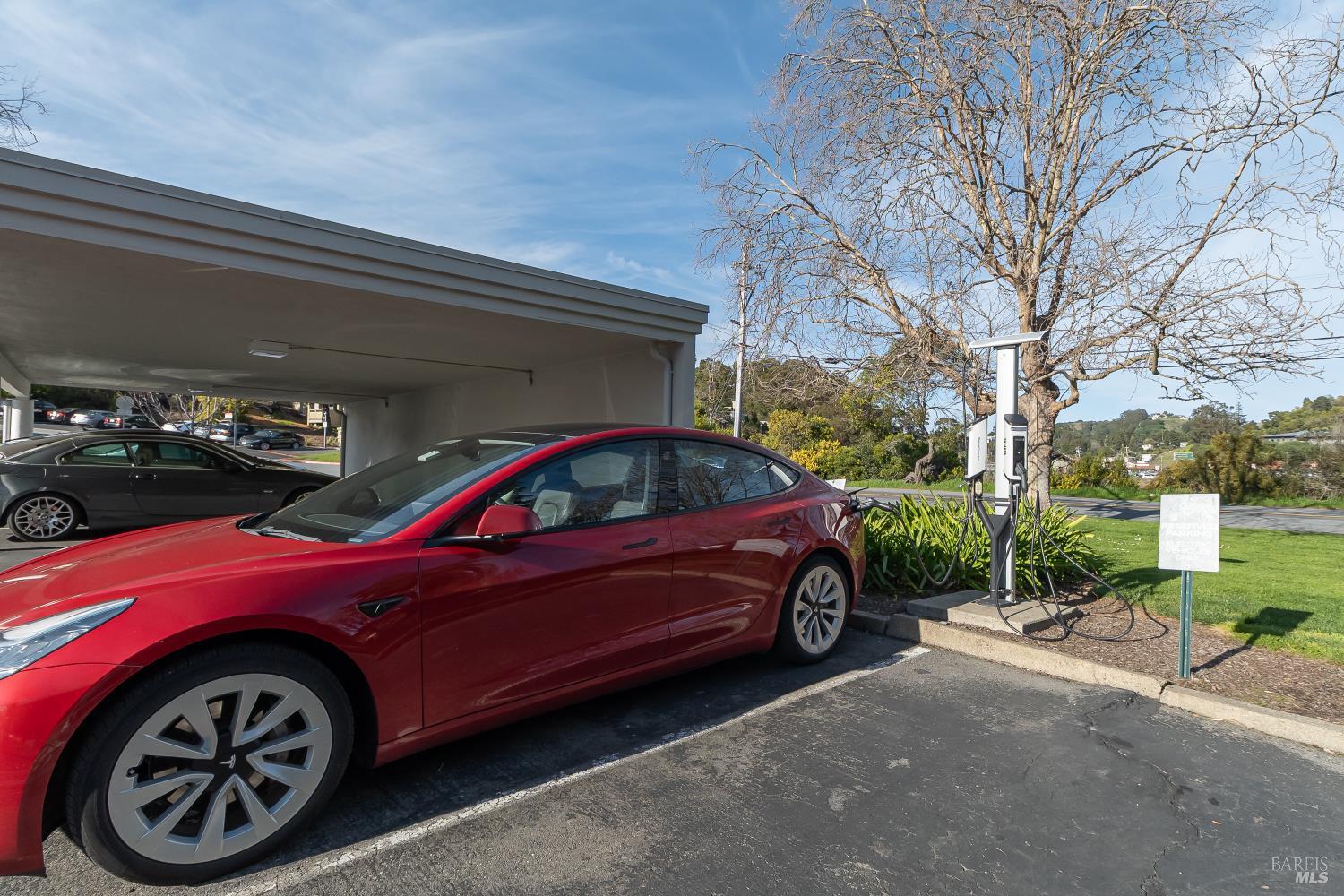 4221 Shelter Bay Ave