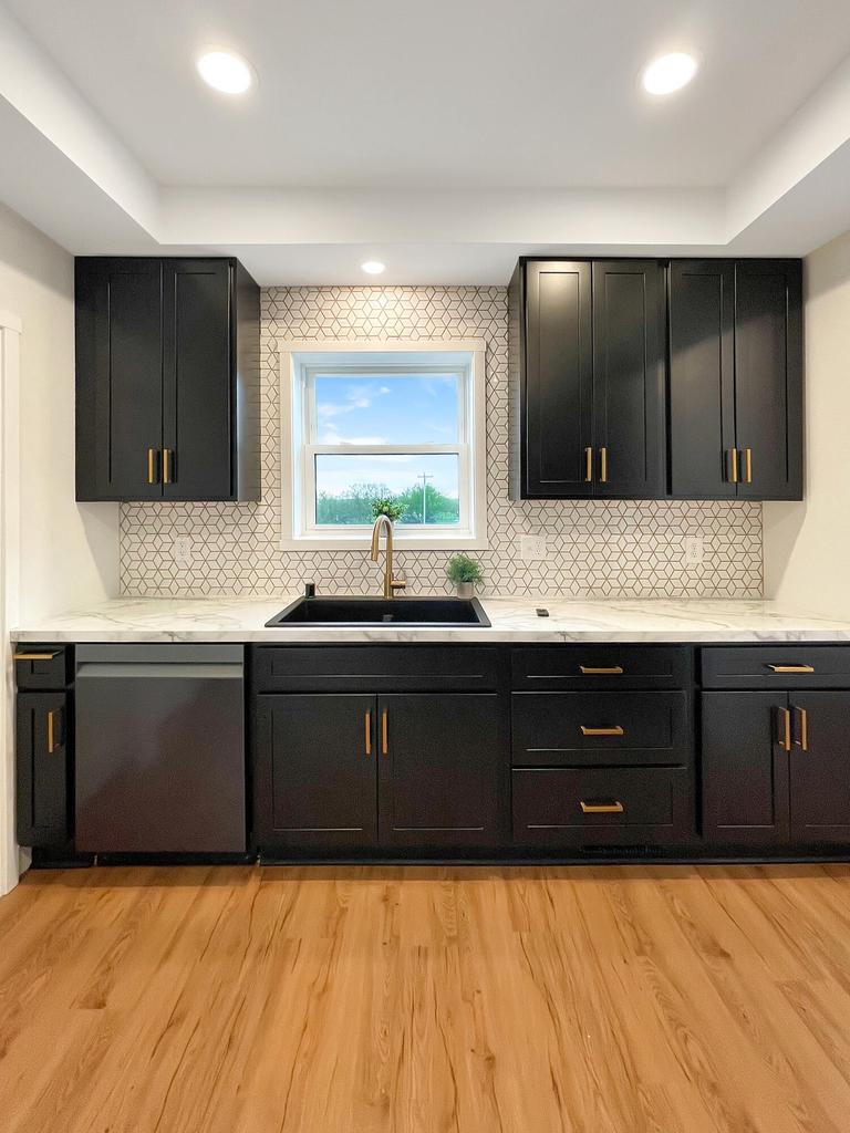 507 South Fond Du Lac AVENUE