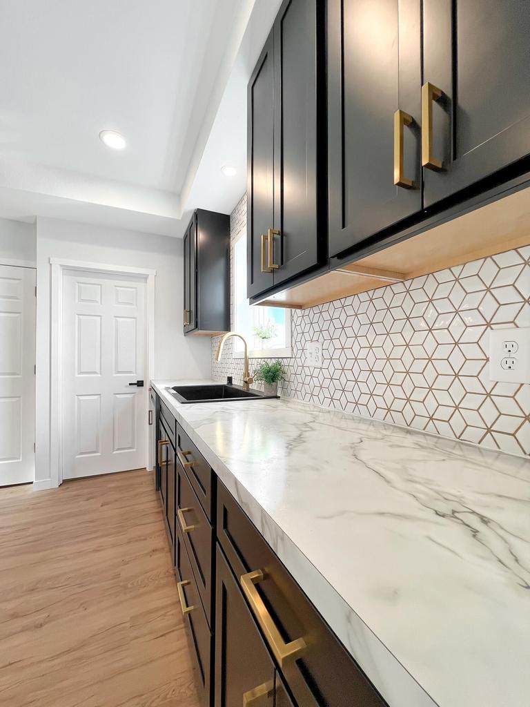 507 South Fond Du Lac AVENUE