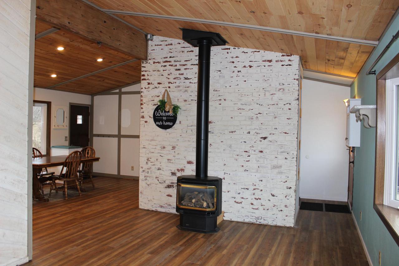 W1874 Woodland DRIVE