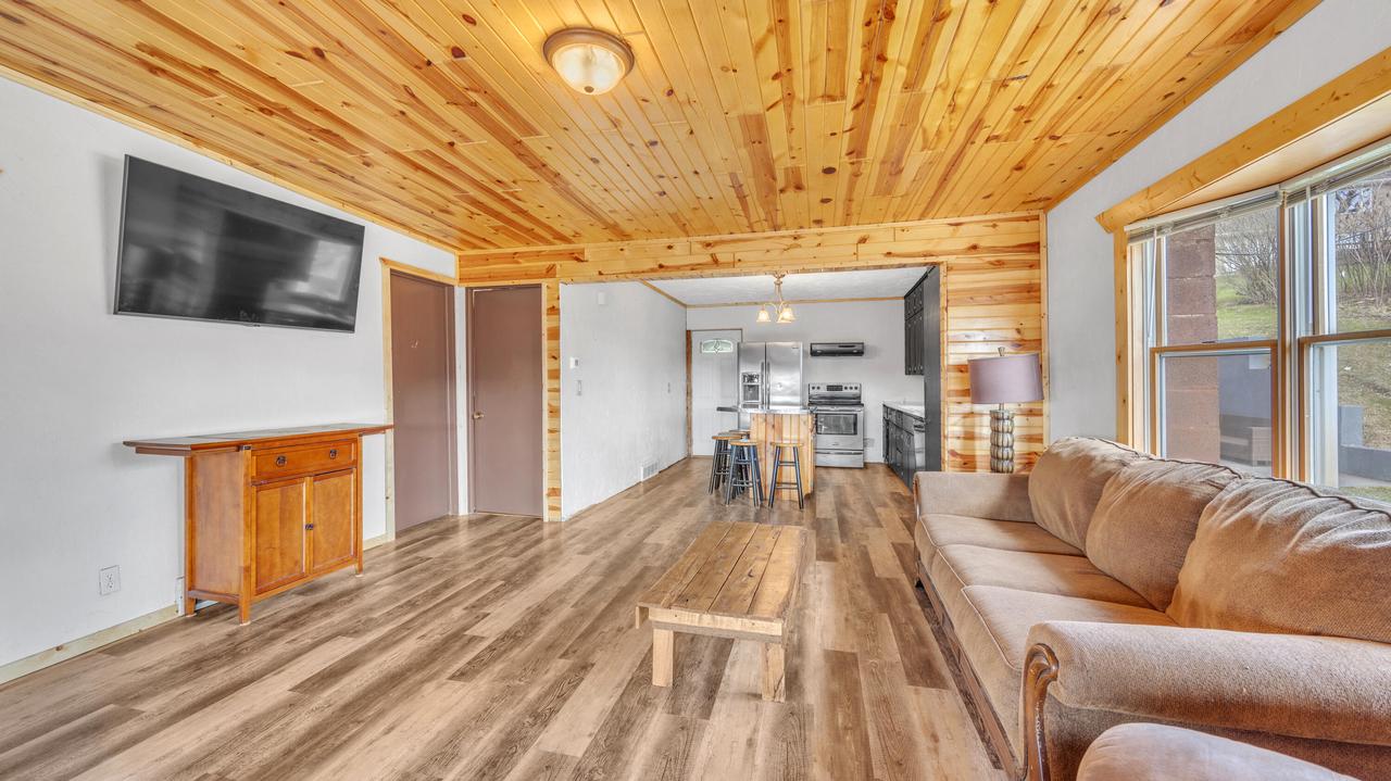 W154 Highland AVENUE